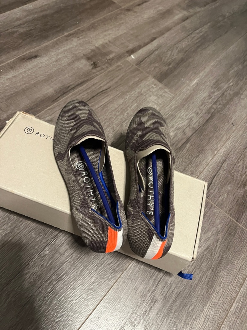 Rothy's women’s Gray Camo Knit Slip-On  with Beige and Orange Accents